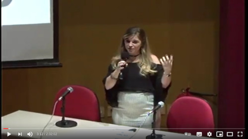 Luana Sales speaks in the auditorium of the National Archives for the Open Data Day 2020.